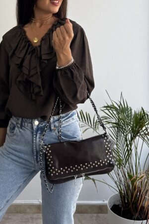 bolso polipiel tachuelas marron