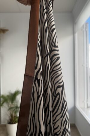 pañuelo estampado cebra