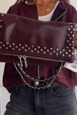 bolso polipiel tachuelas burdeos