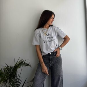 Camiseta  manga corta gris letras