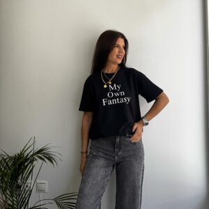 Camiseta manga corta negra letras