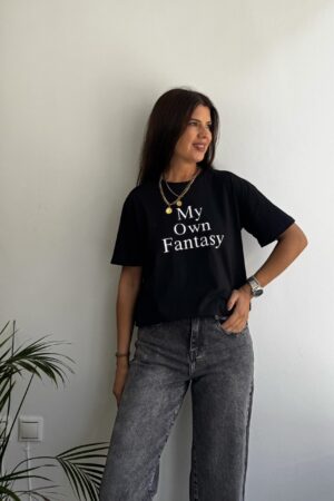 Camiseta manga corta negra letras