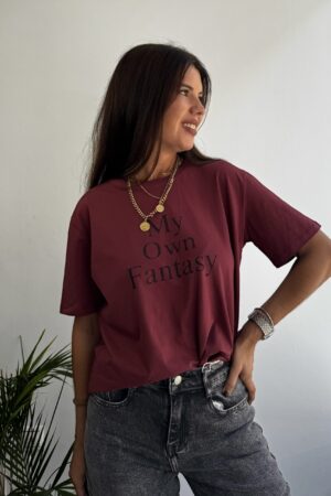 Camiseta manga corta burdeos letras