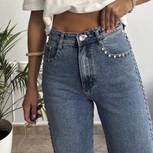 Jeans tachuelas