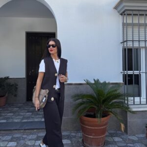 Conjunto hilo chocolate adorno botones