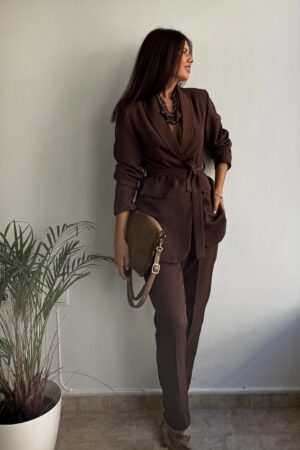 Traje Traf de chaqueta y pantalón