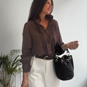 Blusa cuello mao marrón