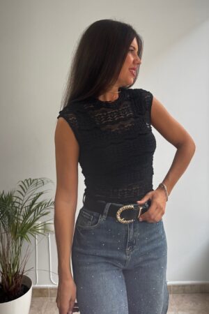 Blusa encaje negra