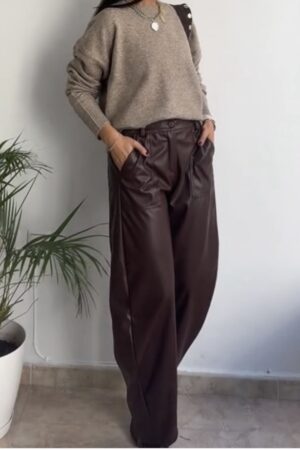 Pantalón efecto piel baggy marrón