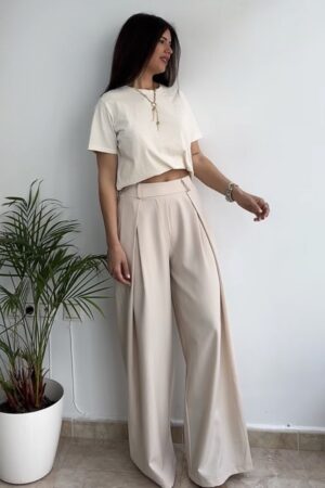 Pantalón barrel beige líneas blancas