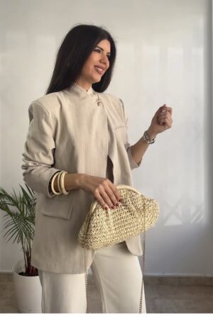 Chaqueta botón beige