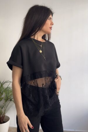 Camiseta encaje negra