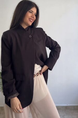 Chaqueta botón marrón