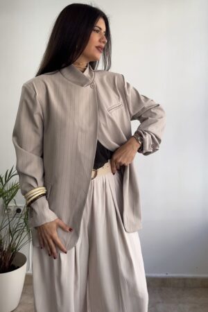 Chaqueta botón rayas taupe