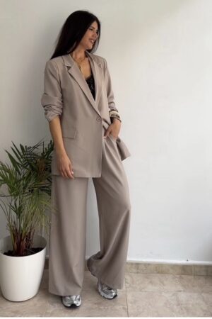 Conjunto taupe