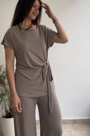 Conjunto licra fría nudo Taupe