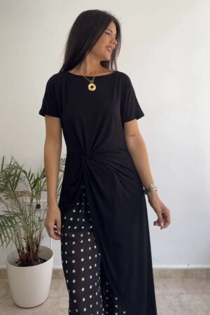 Camiseta asimétrica nudo negra