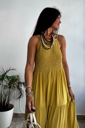 Vestido nido mostaza