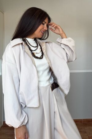 Bomber forrada beige