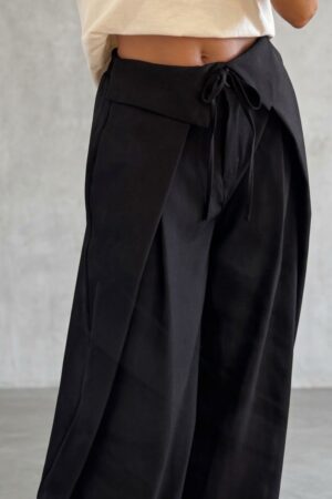 Pantalón cintura doblada negro