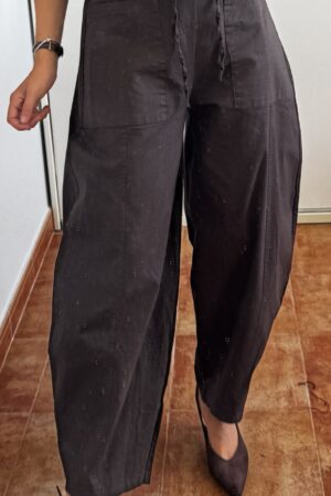 Pantalón barrel cuerda marrón
